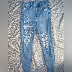 American Eagle jeans size 6 in a blue color